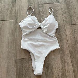 Women’s Cut Out One Piece Bathing Suit